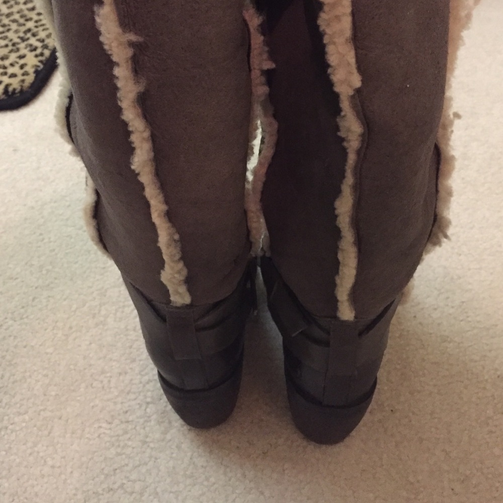 Bronx Shearling Boot - Picture 4 of 4